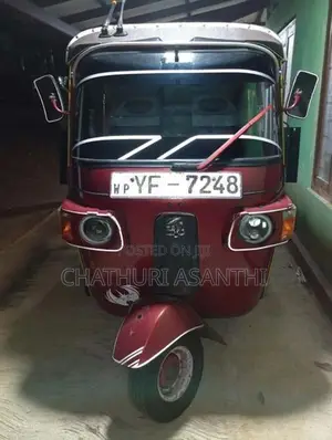 Bajaj RE 2013