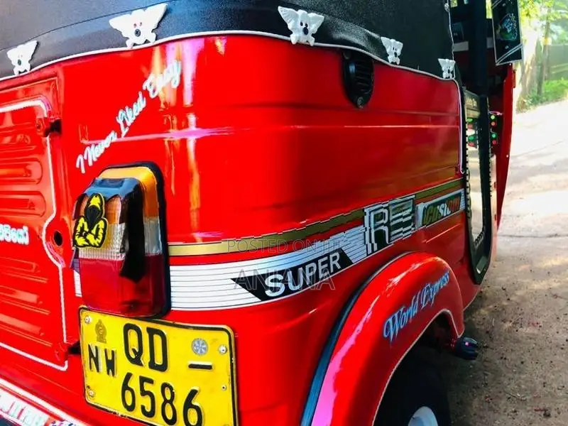 Bajaj RE 2006