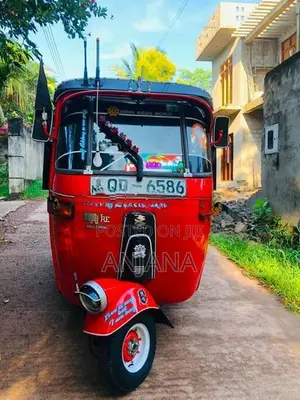 Bajaj RE 2006