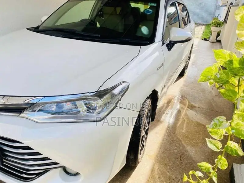 Toyota Axio 2016