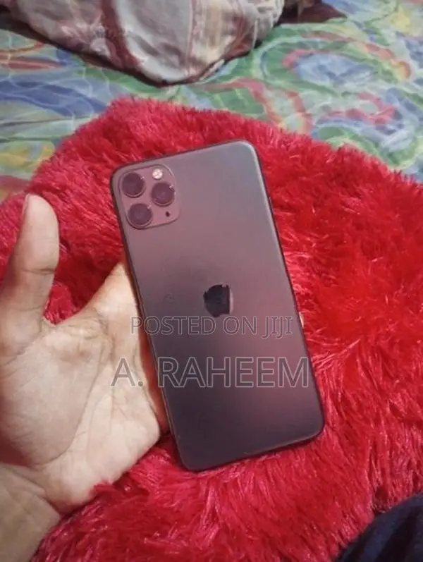 Apple iPhone 11 Pro Max (Used)
