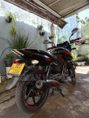 Bajaj Pulsar 150 Twin Disc 2016