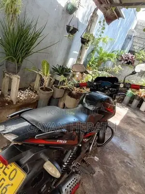 Bajaj Pulsar 150 Twin Disc 2016