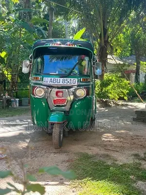 Bajaj RE Three Wheelers 2021
