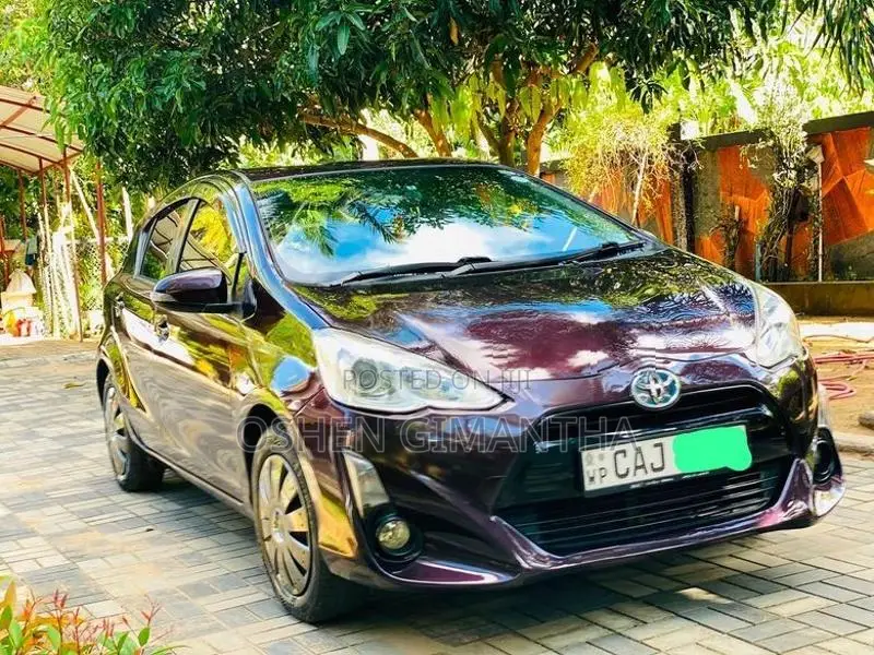 Toyota Aqua 2015