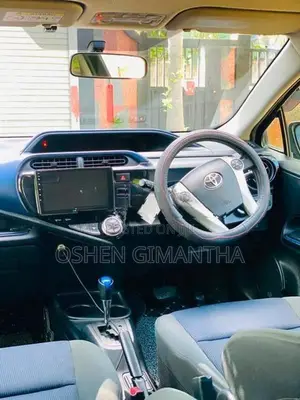 Toyota Aqua 2015