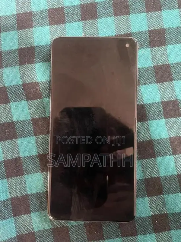 Samsung Galaxy S10 4G (Used)