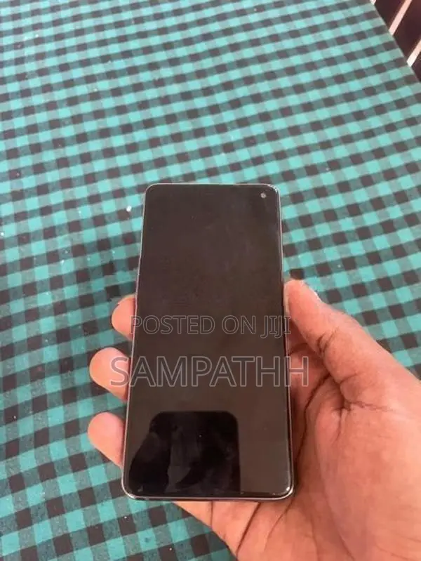 Samsung Galaxy S10 4G (Used)