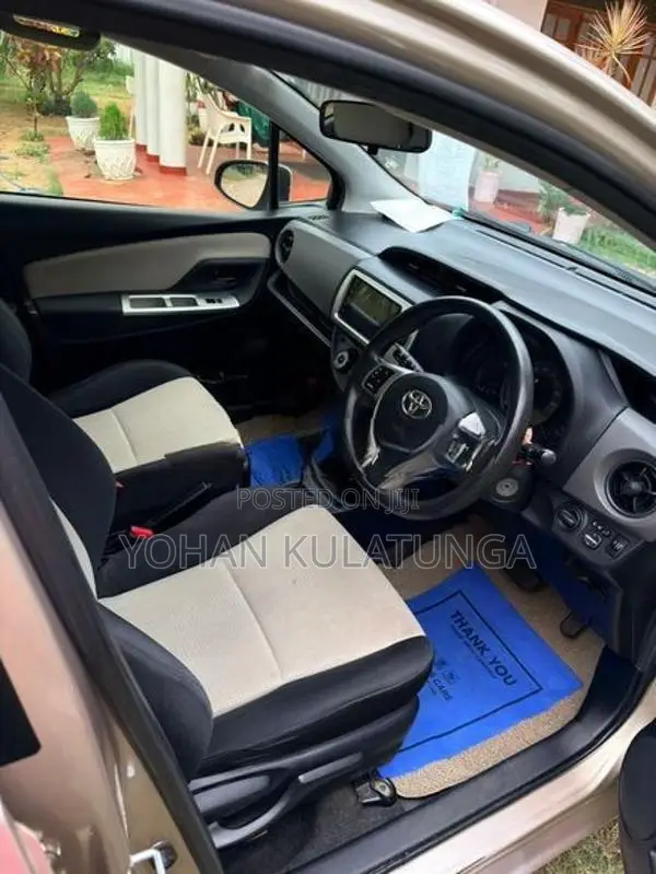 Toyota Vitz Auto 2015