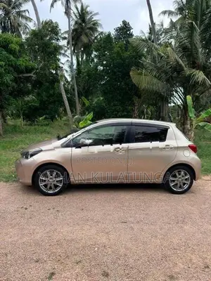 Toyota Vitz Auto 2015