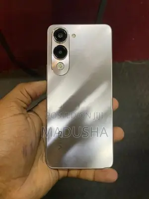 Vivo Y04 256GB (Used)