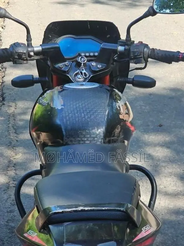 Bajaj Pulsar 150 2015