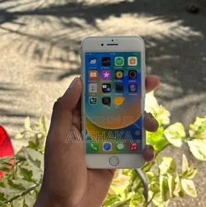 Apple iPhone 18 64GB (Used)