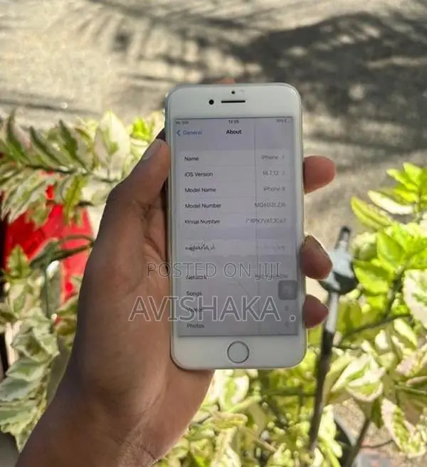 Apple iPhone 18 64GB (Used)