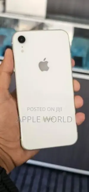 Apple iPhone XR 64GB (Used)
