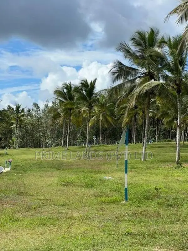 Land for Sale Aluthgama
