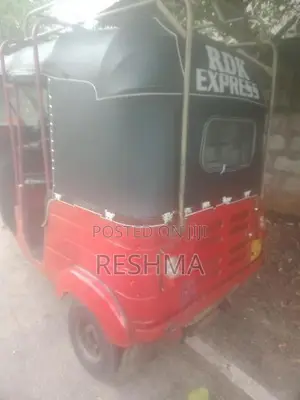 Bajaj RE 2012