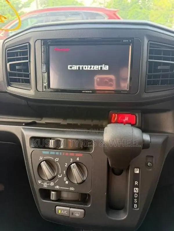Daihatsu Mira Es Safety L GRADE 2025