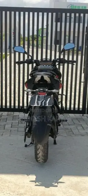 Bajaj Pulsar NS200 2025
