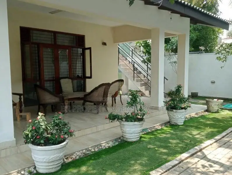 Two Storey House for Sale in Boralesgamuwa
