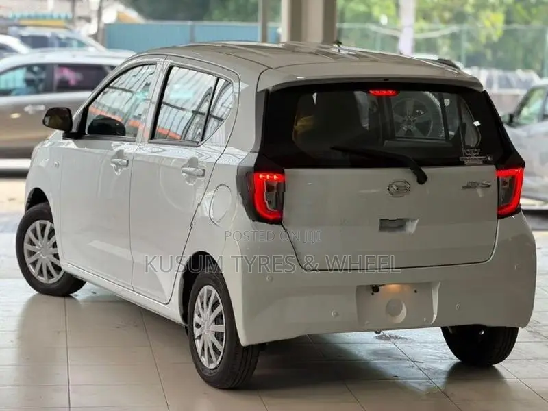 Daihatsu Mira Es Safety L GRADE 2025
