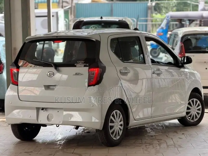 Daihatsu Mira Es Safety L GRADE 2025