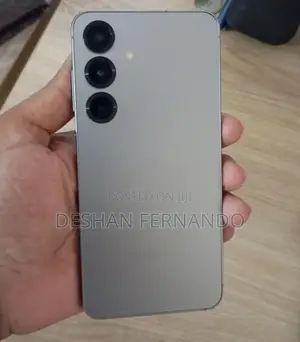 Samsung Galaxy S25 (Used)