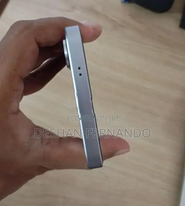 Samsung Galaxy S25 (Used)