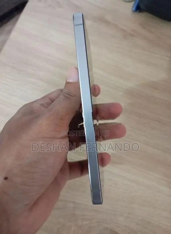 Samsung Galaxy S25 (Used)