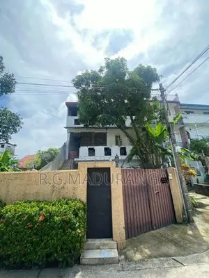 2-Bedroom Apartment for Rent – Colombo 06
