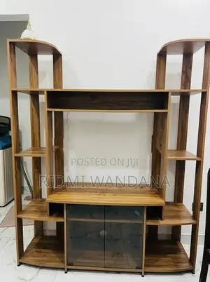 Piyestra TV Stand