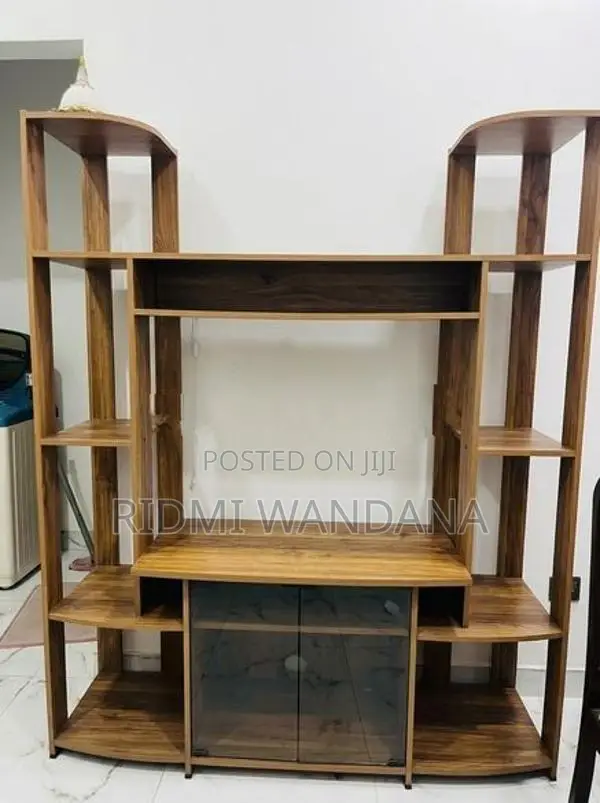 Piyestra TV Stand
