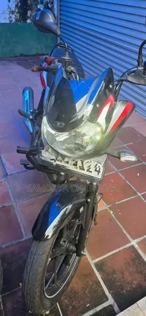 Bajaj Discover 125 2023