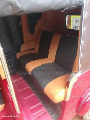 Bajaj RE 2011