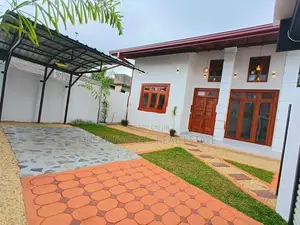 Luxury Brand New 2story House for Sale kesbewa