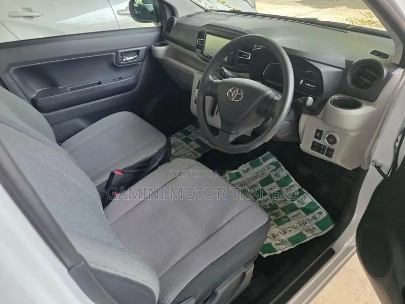 Toyota Pixis G 2025