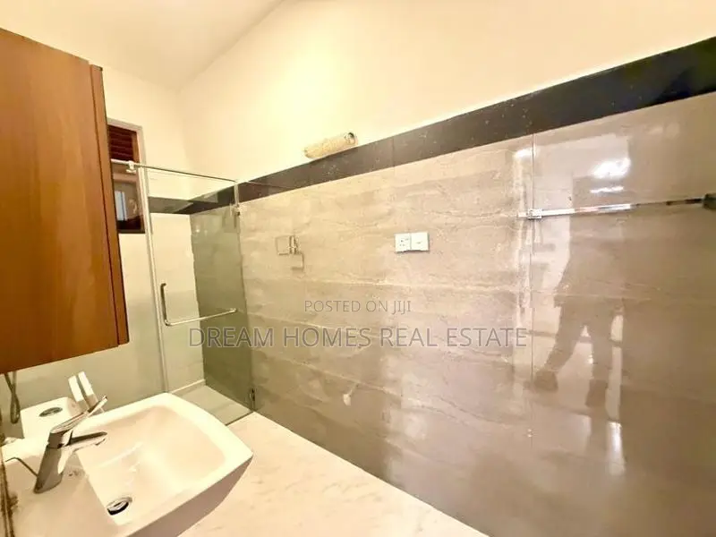 Luxury House For Sale – Koswatta, Battaramulla