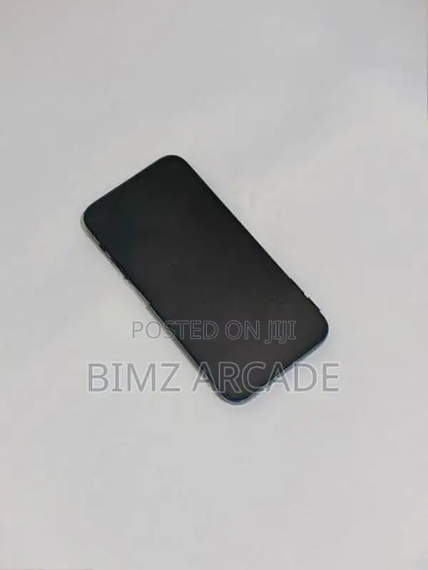 Apple iPhone 12 64GB (Used)