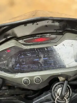 Bajaj Pulsar NS200 2025