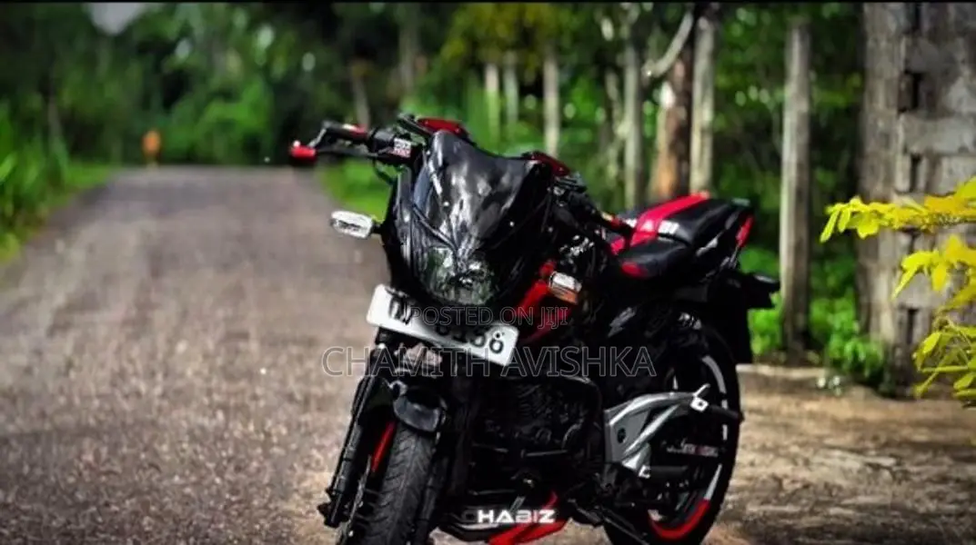 Bajaj Pulsar 180 2011
