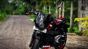 Bajaj Pulsar 180 2011