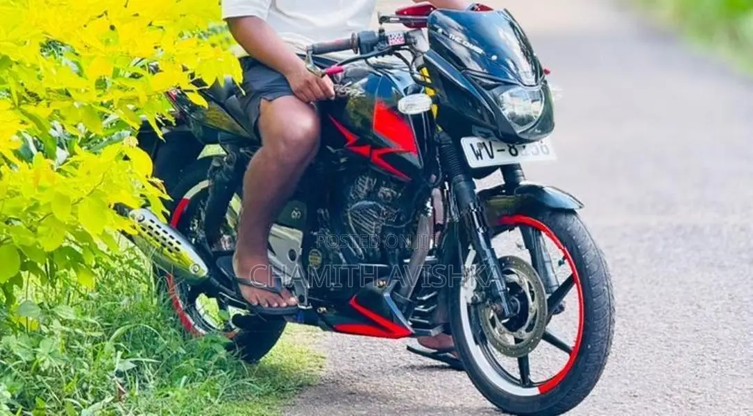Bajaj Pulsar 180 2011