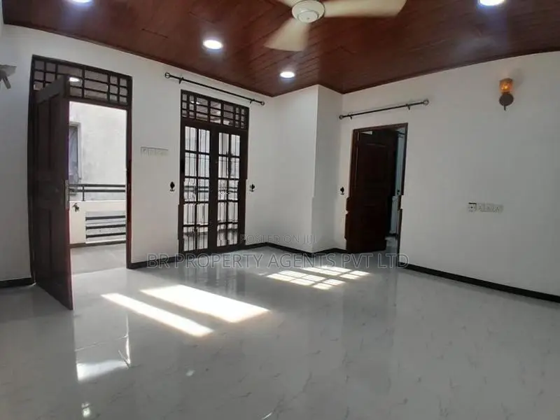 Two Story House for Sale in Wellampitiya