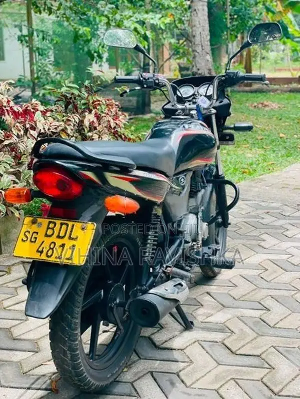 Bajaj Platina 100 ES 2016