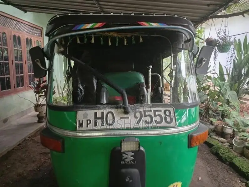 Bajaj RE 2005
