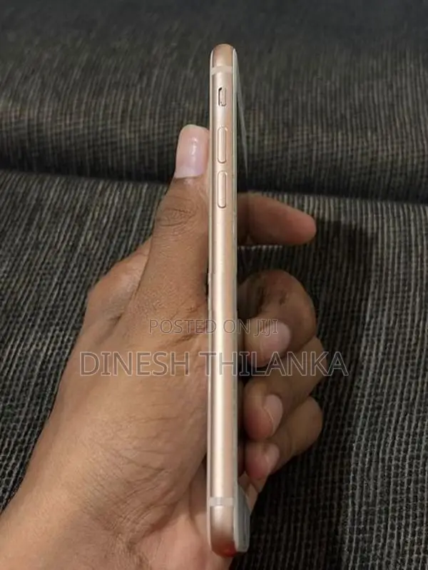Apple iPhone 8 (Used)