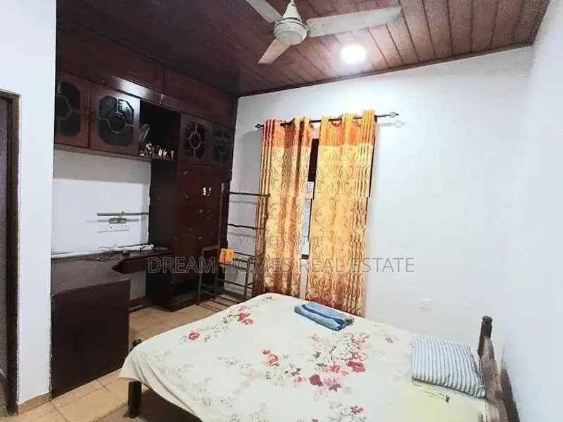 Main Rd Facing House for Rent - Kottawa