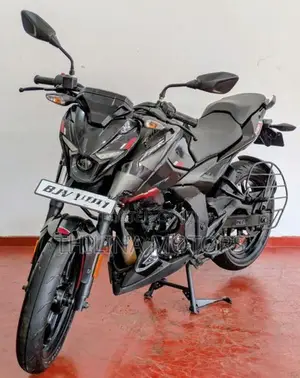 Bajaj Pulsar N160 2025