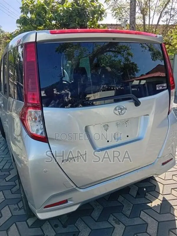 Toyota Roomy X 2023