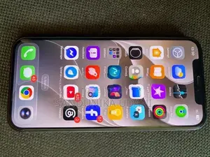 Apple iPhone 12 (Used)